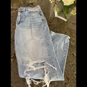 American Eagle Mom Jeans Size 8 Reg